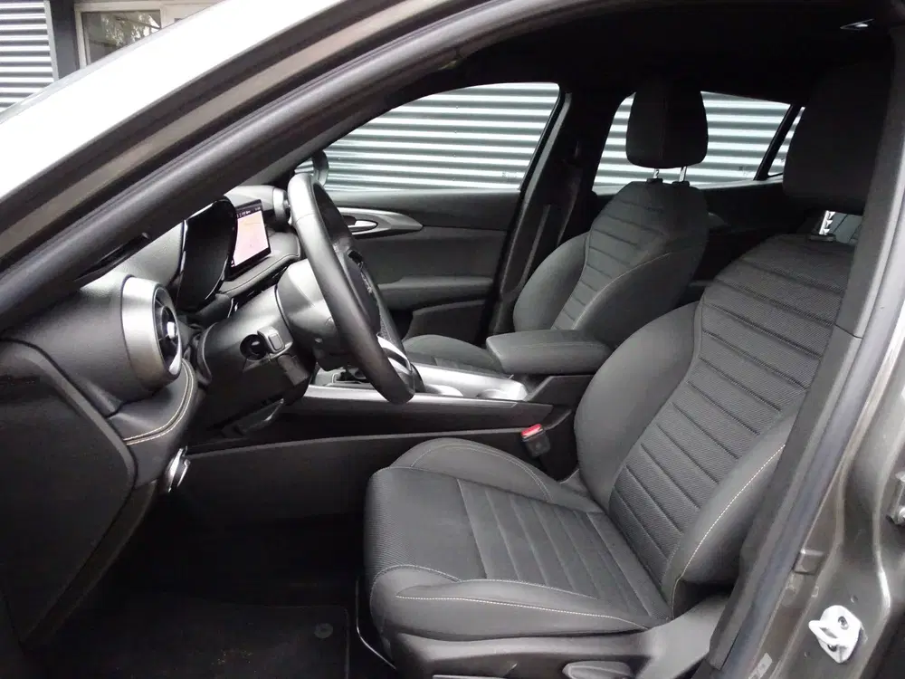 Alfa Romeo Tonale 1.5T Hybrid Veloce 160PK uit 2023, foto 10
