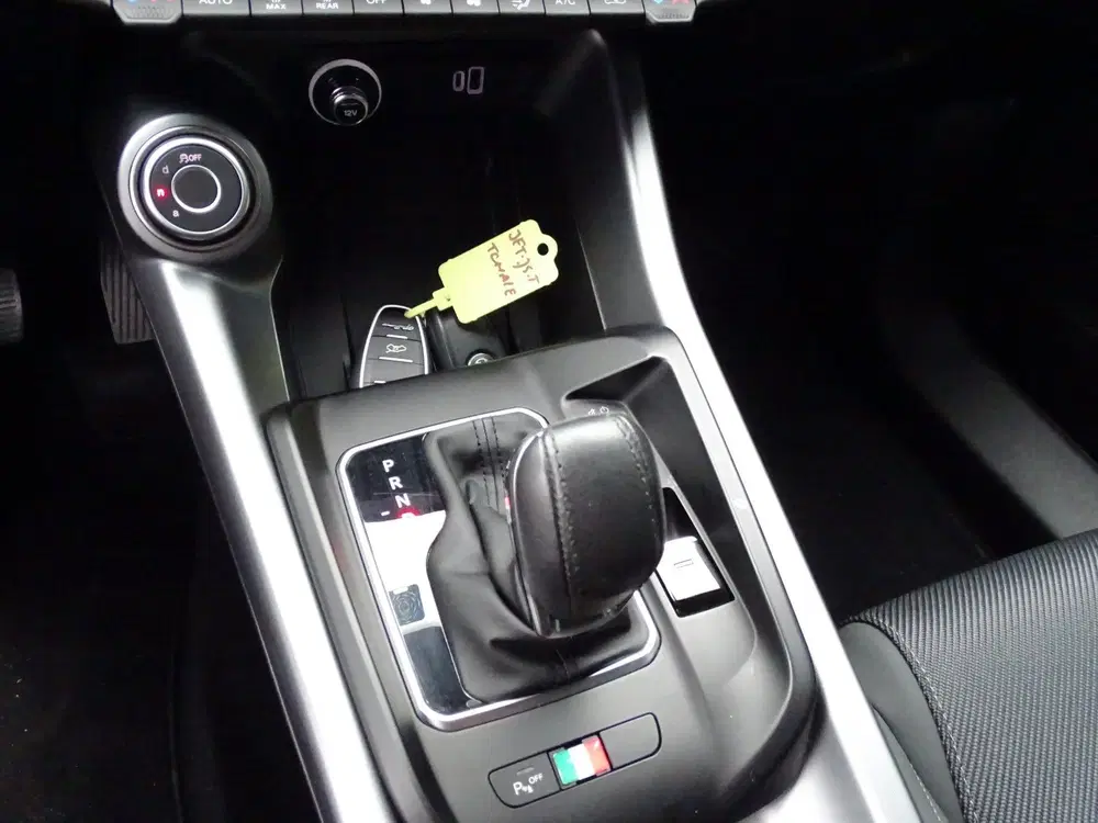 Alfa Romeo Tonale 1.5T Hybrid Veloce 160PK uit 2023, foto 12