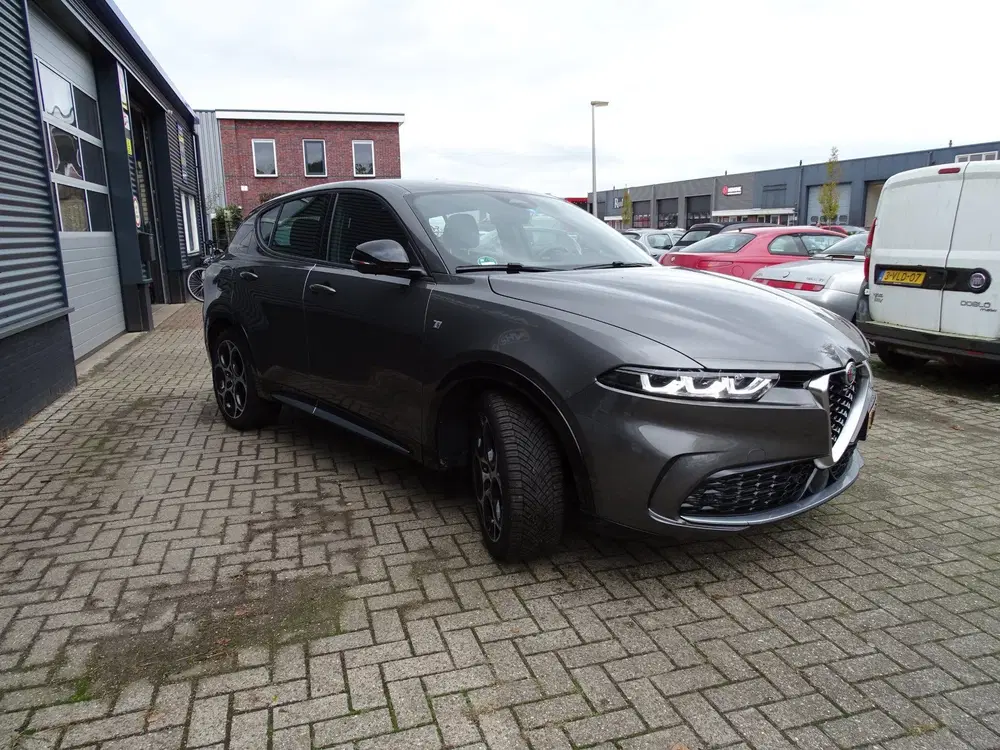 Alfa Romeo Tonale 1.5T Hybrid Veloce 160PK uit 2023, foto 7