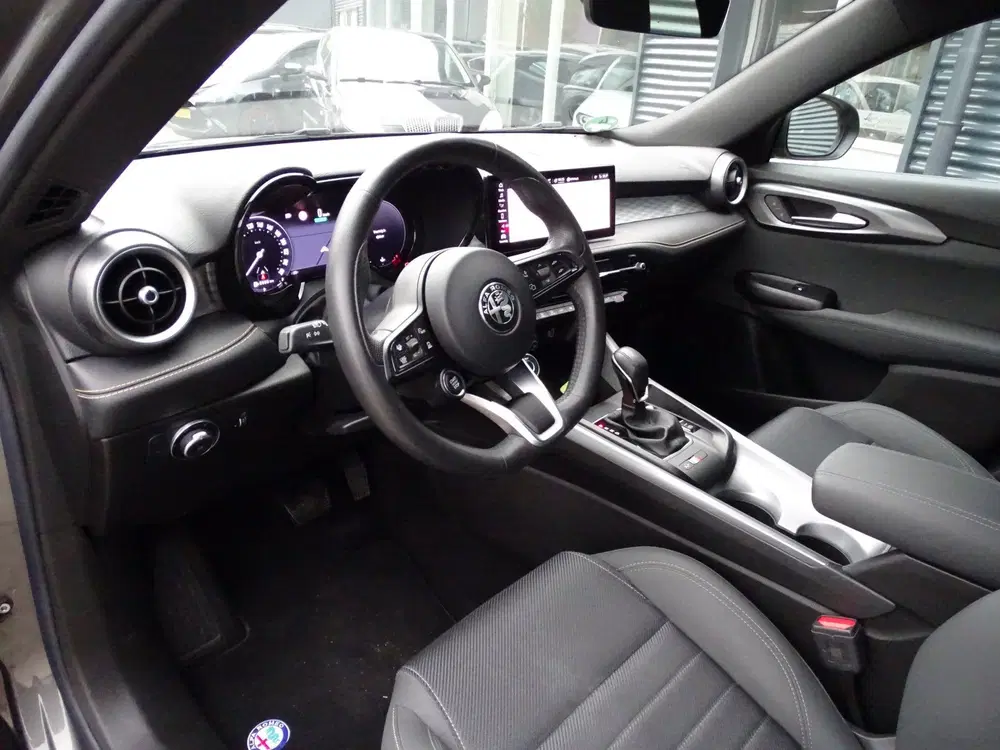 Alfa Romeo Tonale 1.5T Hybrid Veloce 160PK uit 2023, foto 9