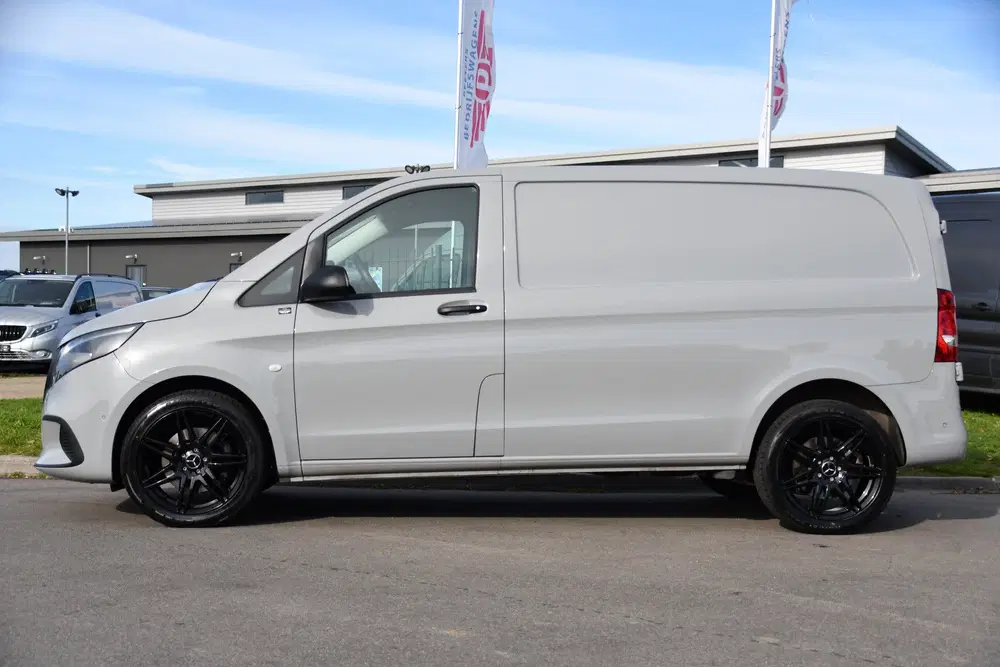 Mercedes-Benz Vito 114 CDI 1.9 PB Edition FACELIFT Camera uit 2024, foto 9