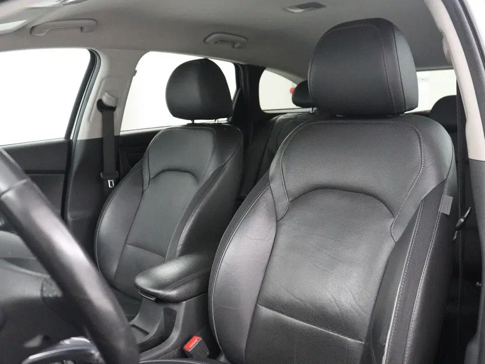 Hyundai i30 1.5 T-GDi MHEV Premium uit 2022, foto 4
