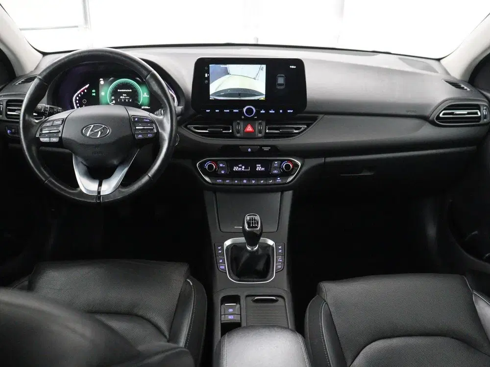 Hyundai i30 1.5 T-GDi MHEV Premium uit 2022, foto 5