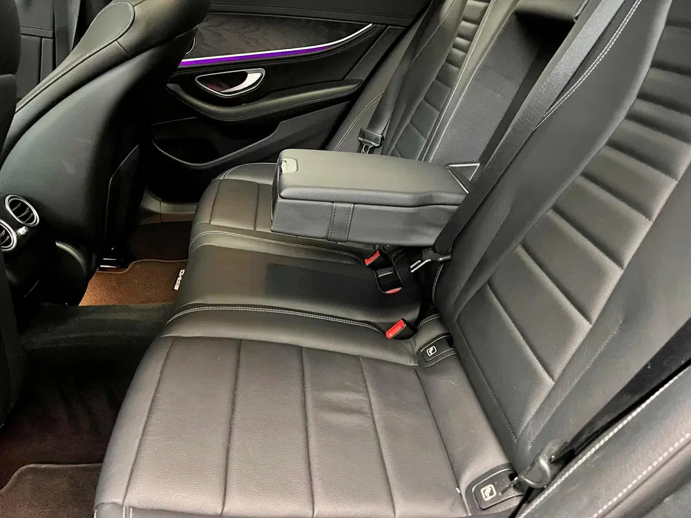 Mercedes-Benz E-Klasse 300 e AMG Line uit 2023, foto 12