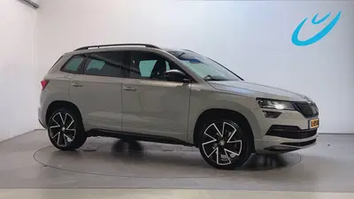 Skoda Karoq 1.5 TSI DSG ACT Sportline Business Sfeerve uit 2021