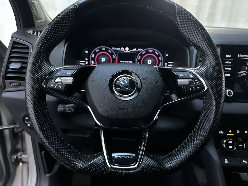 Skoda Karoq 1.5 TSI DSG ACT Sportline Business Sfeerve uit 2021, foto 5
