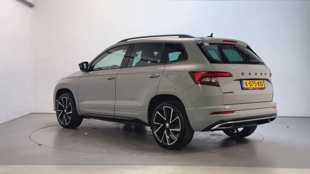 Skoda Karoq 1.5 TSI DSG ACT Sportline Business Sfeerve uit 2021, foto 6