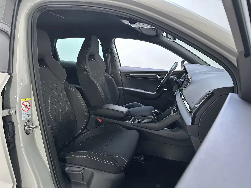 Skoda Karoq 1.5 TSI DSG ACT Sportline Business Sfeerve uit 2021, foto 7