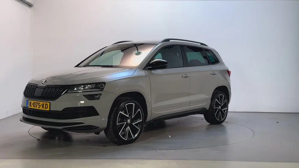 Skoda Karoq 1.5 TSI DSG ACT Sportline Business Sfeerve uit 2021, foto 8