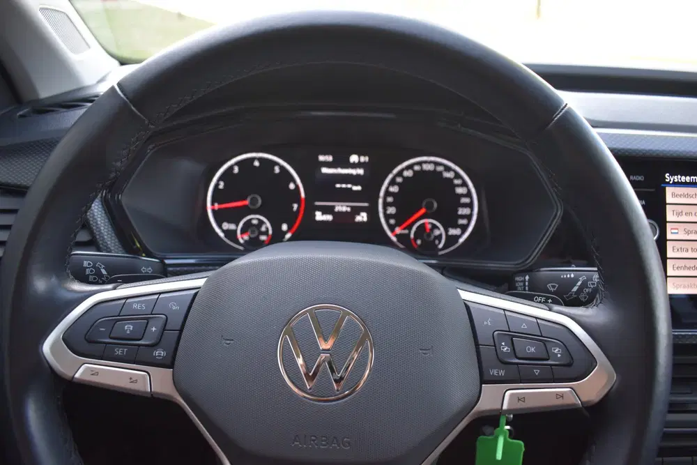 Volkswagen T-Cross 1.0 TSI Life Navigatie uit 2022, foto 11