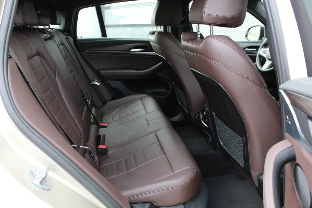 BMW X4 xDrive20i High Executive M Sport uit 2019, foto 11