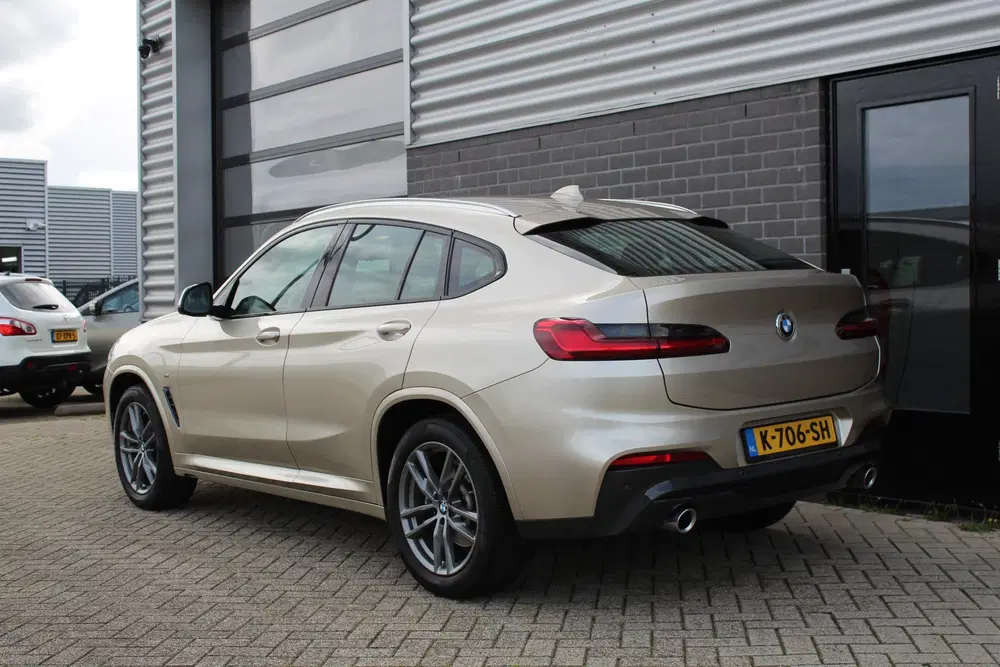 BMW X4 xDrive20i High Executive M Sport uit 2019, foto 7
