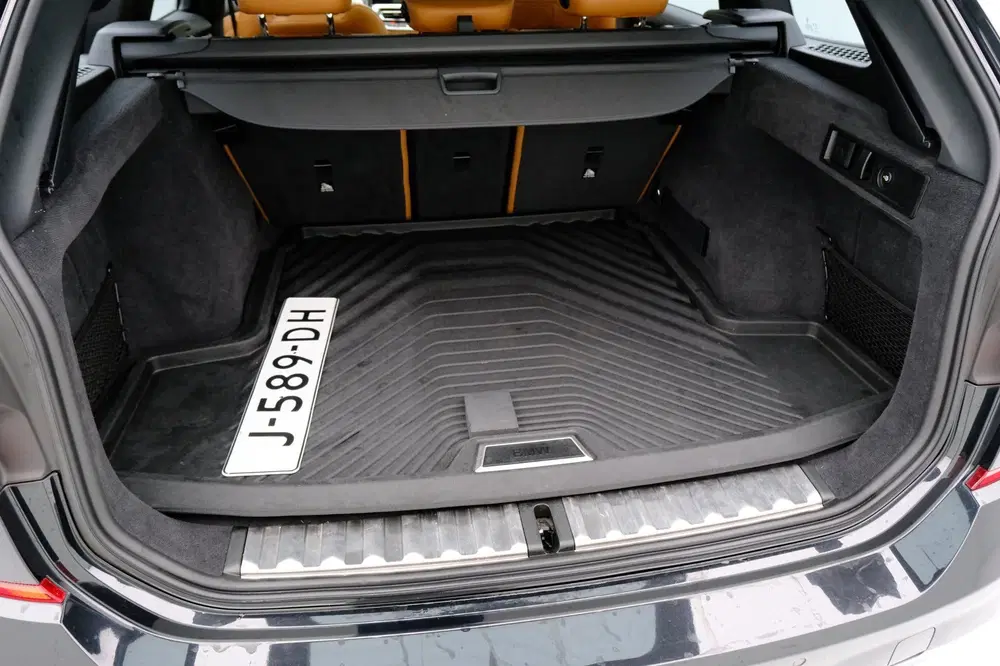 BMW 3-serie Touring 330i M Sport Aut. Pano uit 2020, foto 12