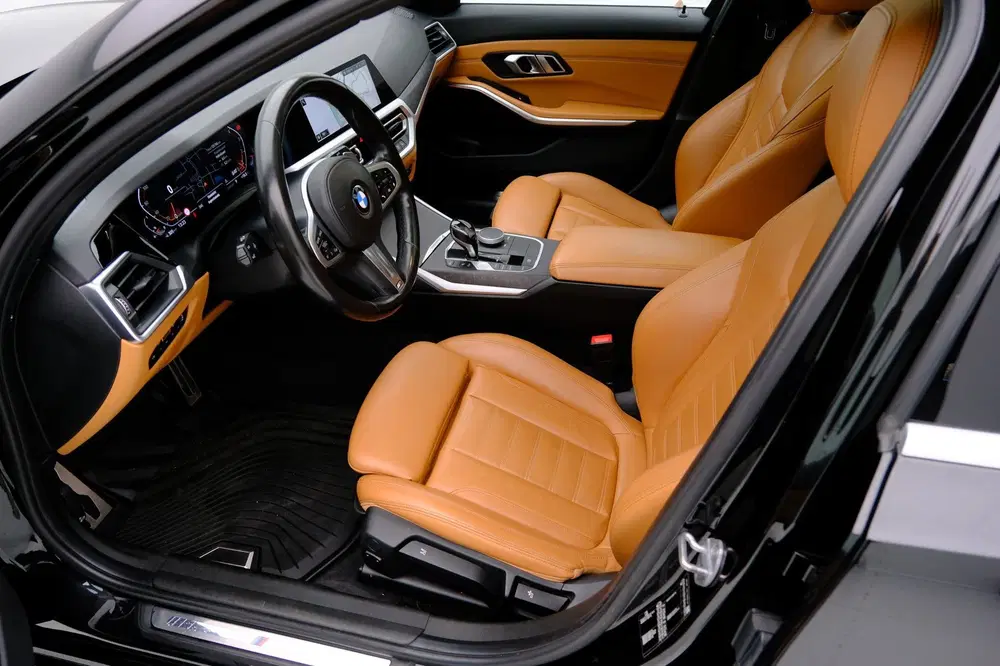 BMW 3-serie Touring 330i M Sport Aut. Pano uit 2020, foto 2