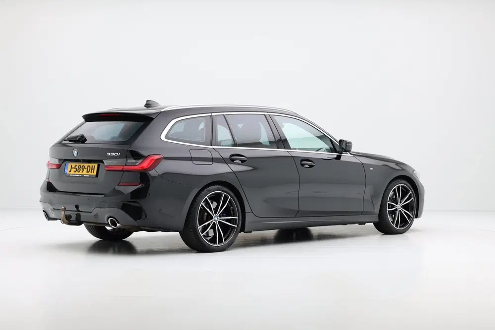 BMW 3-serie Touring 330i M Sport Aut. Pano uit 2020, foto 3