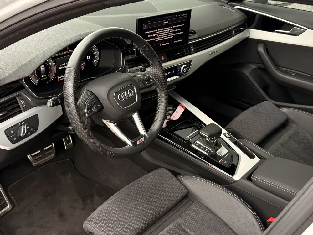 Audi A4 45 TFSI quattro S-Line 266PK uit 2024, foto 2