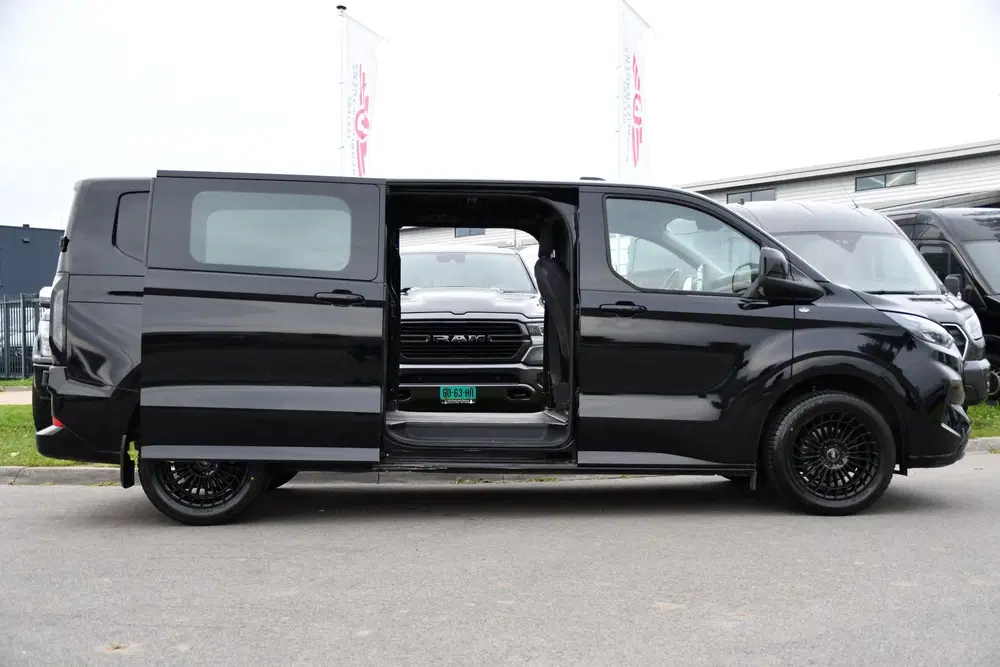 Ford Transit Custom 300 2.0 TDCI L2H1 Limited Black Edition uit 2024, foto 11