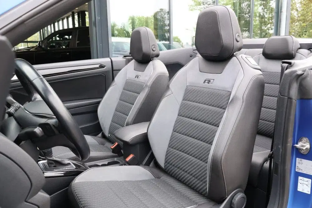 Volkswagen T-Roc 1.5 TSI R-LINE Automaat uit 2021, foto 13
