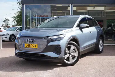 Audi Q4 e-tron 40 Launch edition 77 kWh uit 2021
