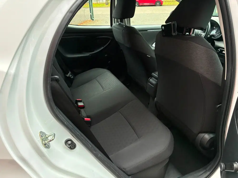 Toyota Yaris 1.5 Hybrid Active AUTOMAAT Superzuinig Aut uit 2021, foto 15