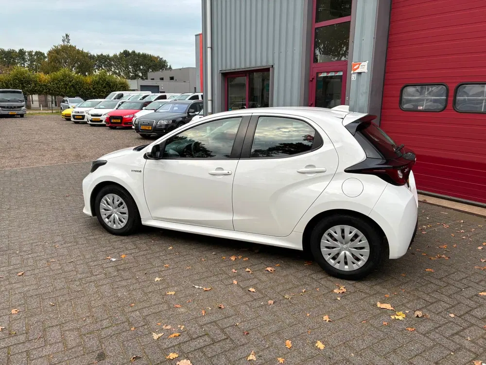Toyota Yaris 1.5 Hybrid Active AUTOMAAT Superzuinig Aut uit 2021, foto 4