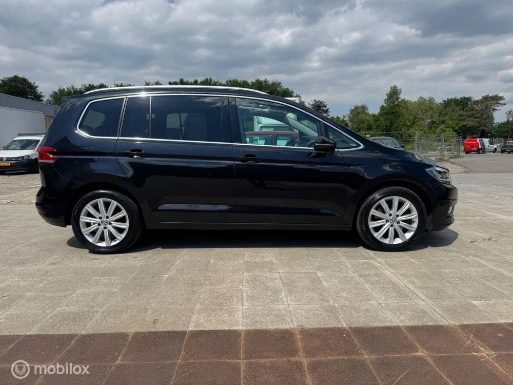 Volkswagen Touran 1.5 TSI Highline 7p uit 2019, foto 4