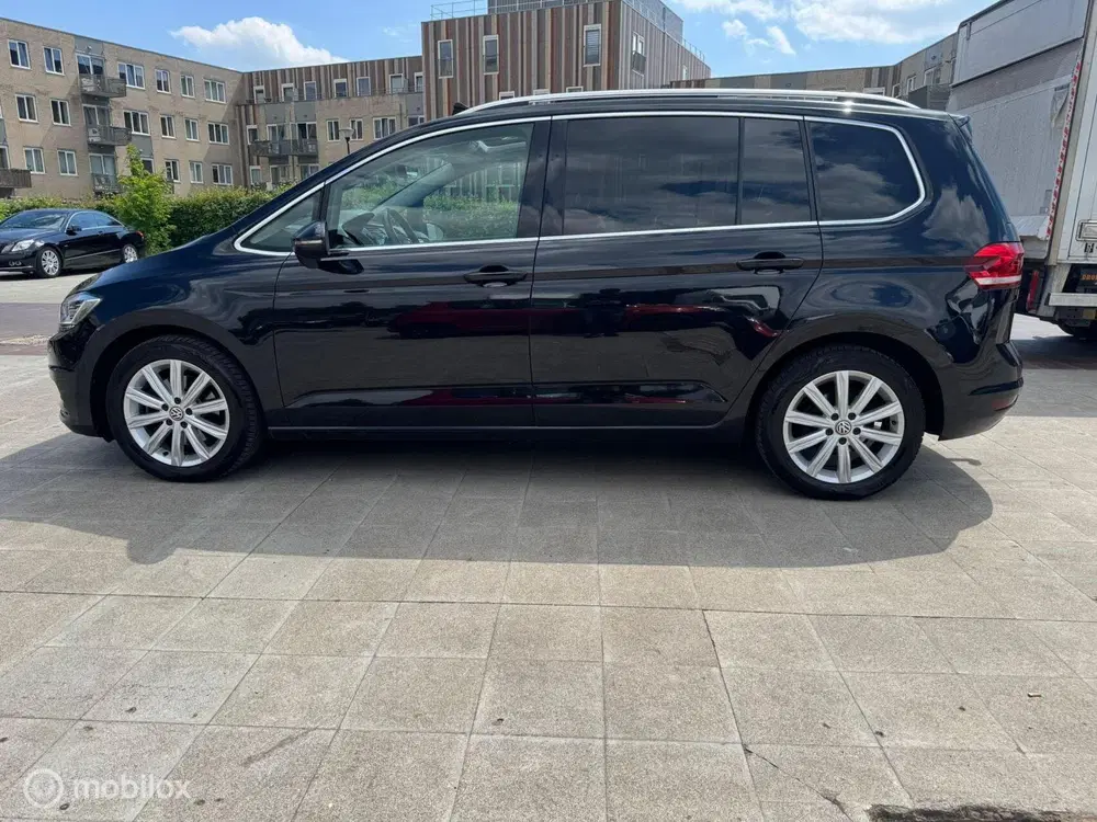 Volkswagen Touran 1.5 TSI Highline 7p uit 2019, foto 5