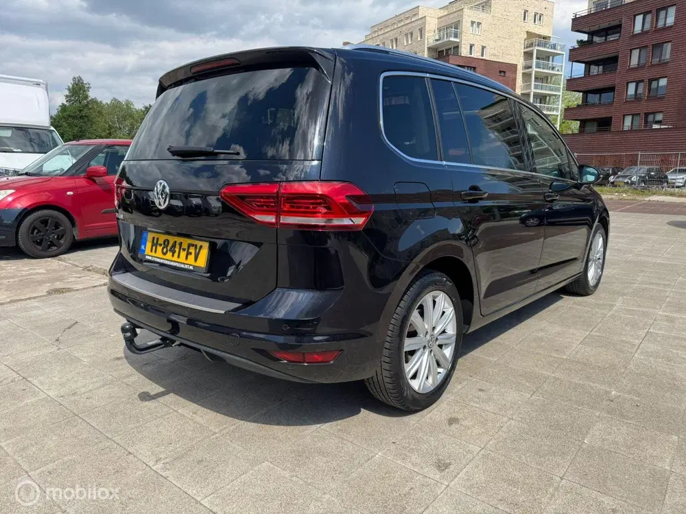 Volkswagen Touran 1.5 TSI Highline 7p uit 2019, foto 8