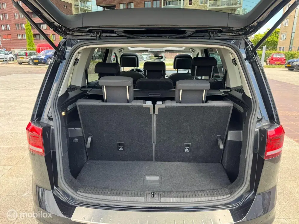 Volkswagen Touran 1.5 TSI Highline 7p uit 2019, foto 9