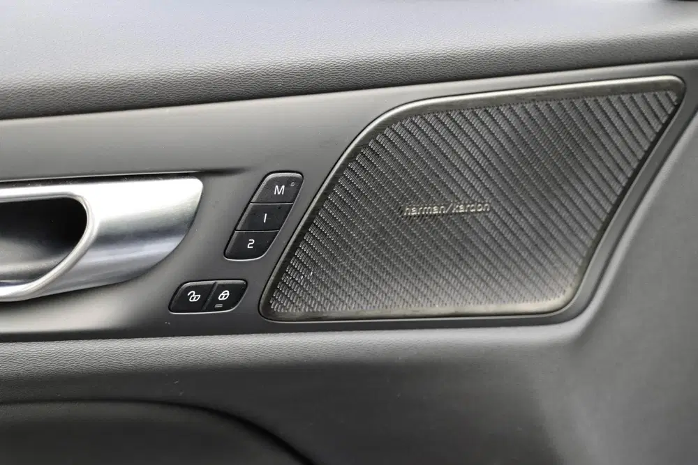 Volvo V60 T6 AWD Plus Dark Panoramadak HeadUp Displa uit 2025, foto 10