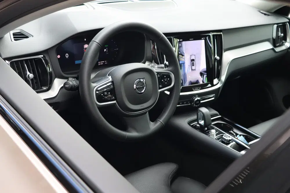 Volvo V60 T6 AWD Plus Dark Panoramadak HeadUp Displa uit 2025, foto 5