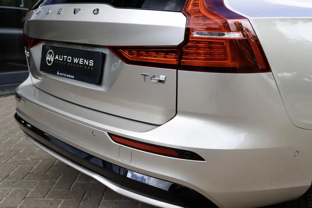 Volvo V60 T6 AWD Plus Dark Panoramadak HeadUp Displa uit 2025, foto 6