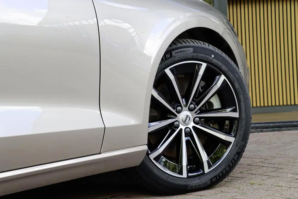 Volvo V60 T6 AWD Plus Dark Panoramadak HeadUp Displa uit 2025, foto 8