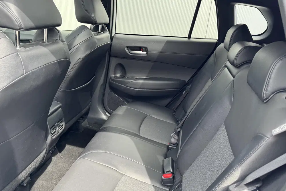 Toyota Corolla Cross Hybrid 140 Premium Pack II uit 2024, foto 8