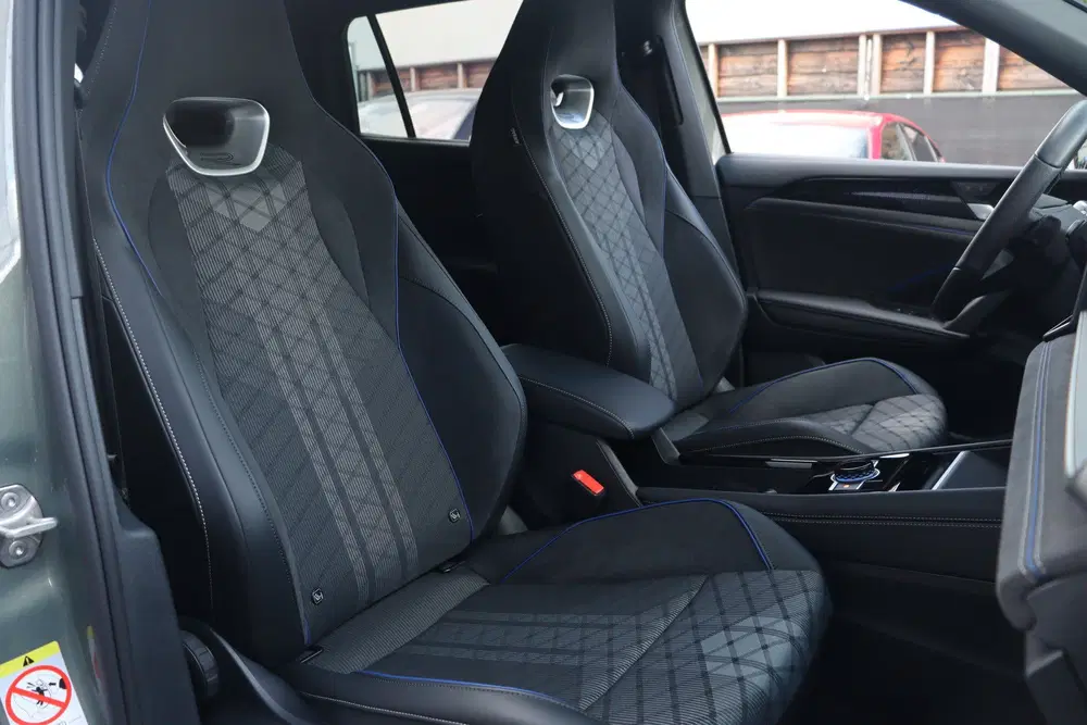 Volkswagen Tayron 1.5 eHybrid R-Line uit 2025, foto 13