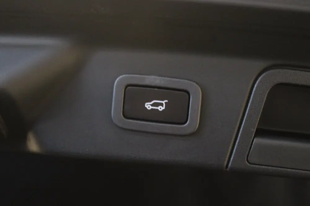 Land Rover Range Rover Velar 2.0 P250 Turbo AWD HSE uit 2019, foto 11
