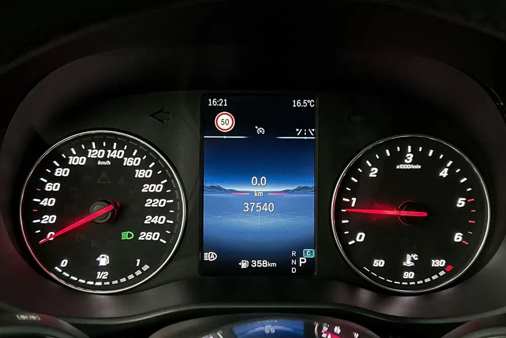 Mercedes-Benz Vito 119 CDI L2 4x4 Automaat uit 2024, foto 4