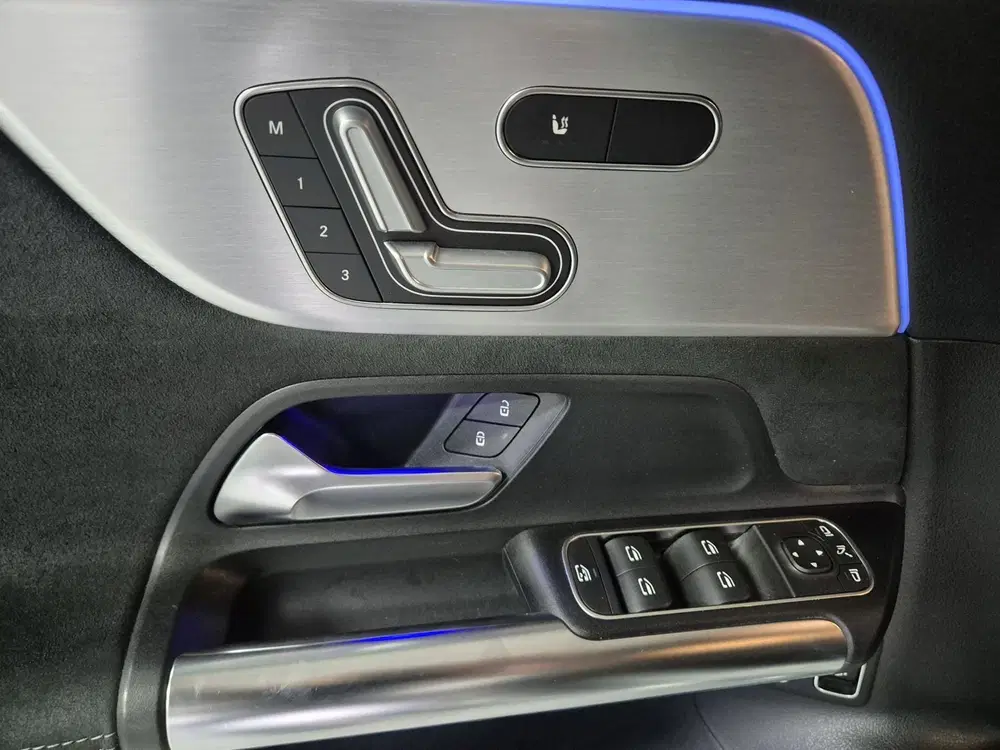 Mercedes-Benz B-Klasse 250 e Business Solution AMG Limited uit 2020, foto 10