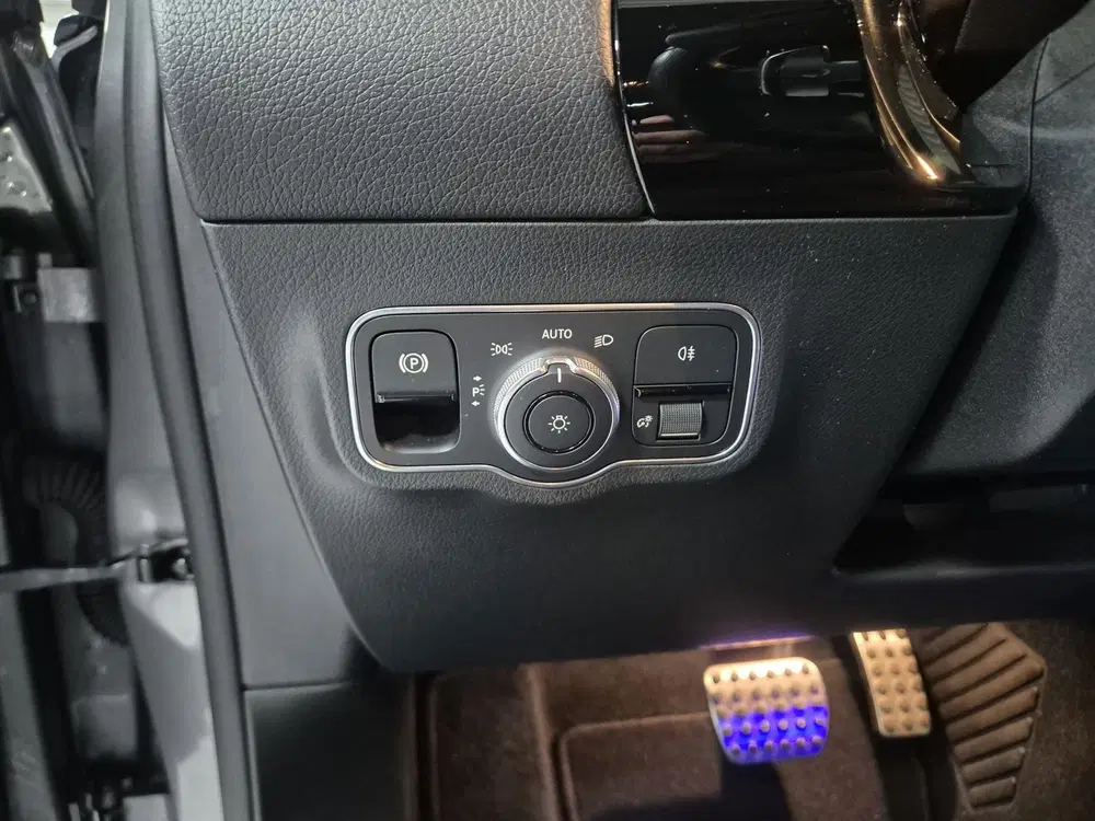 Mercedes-Benz B-Klasse 250 e Business Solution AMG Limited uit 2020, foto 12