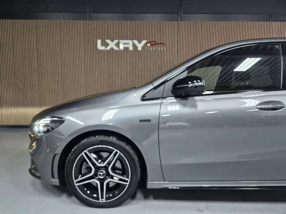 Mercedes-Benz B-Klasse 250 e Business Solution AMG Limited uit 2020, foto 9