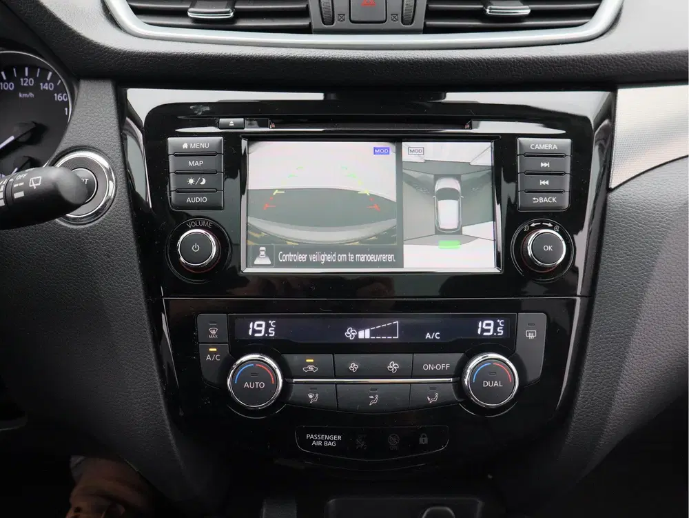 Nissan Qashqai 1.3 DIG-T Premium Edition uit 2021, foto 3