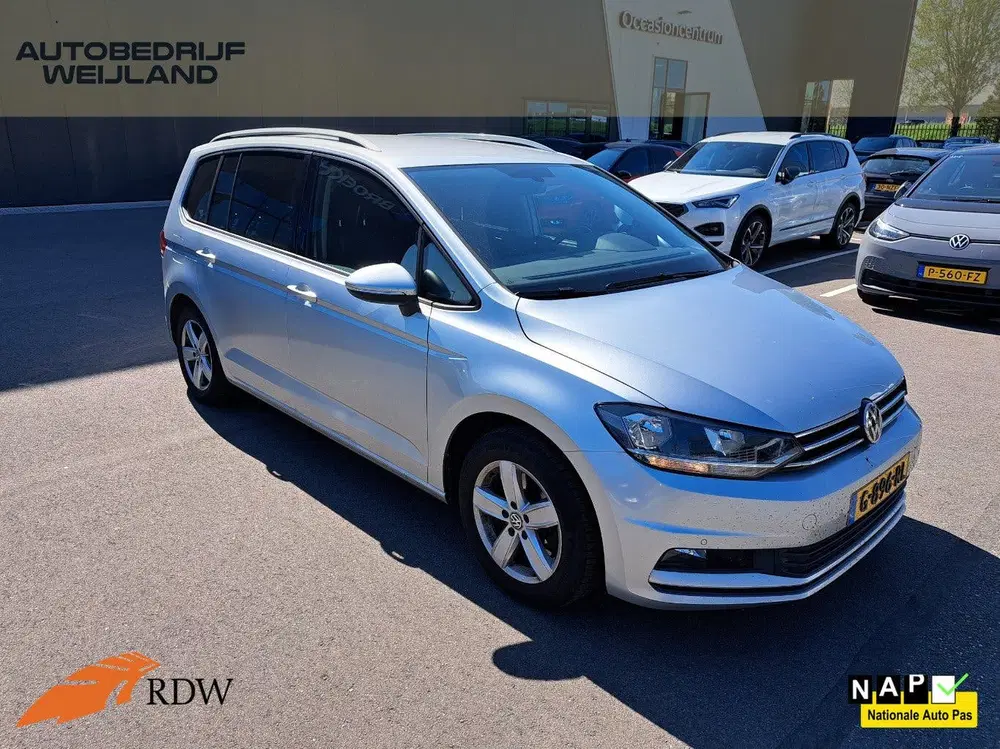 Volkswagen Touran 1.5 TSI Comfortline Business 7 PERSOONS NI uit 2019