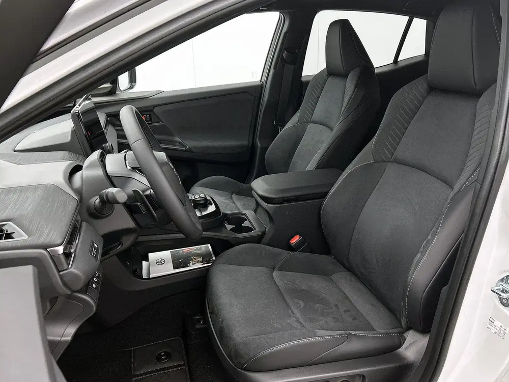 Toyota C-HR Executive AWD 77 kWh *EV-Deal* uit 2026, foto 15