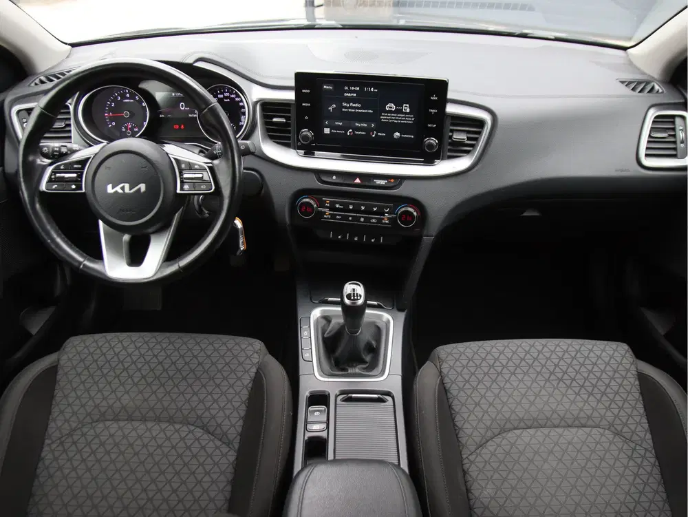 Kia Ceed 1.0 T-GDi DynamicLine Carplay uit 2022, foto 14