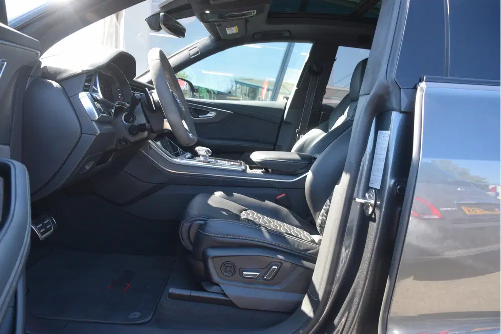 Audi RS Q8 4.0 TFSI RS Q8 quattro B&O uit 2023, foto 6
