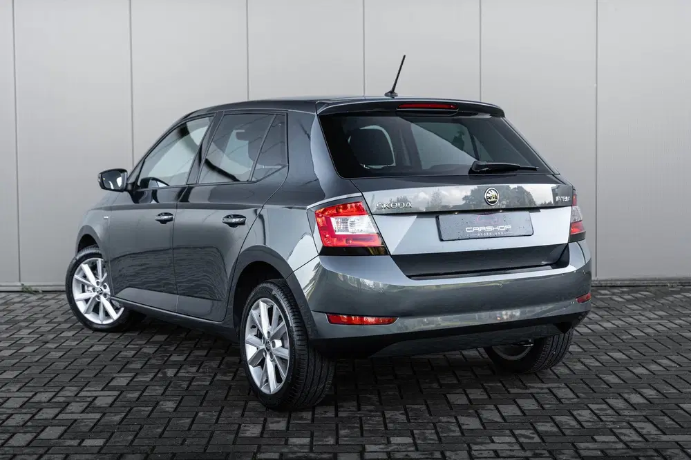 Skoda Fabia 1.0 TSI CLEVER EDITION AUTOMAAT uit 2019, foto 3