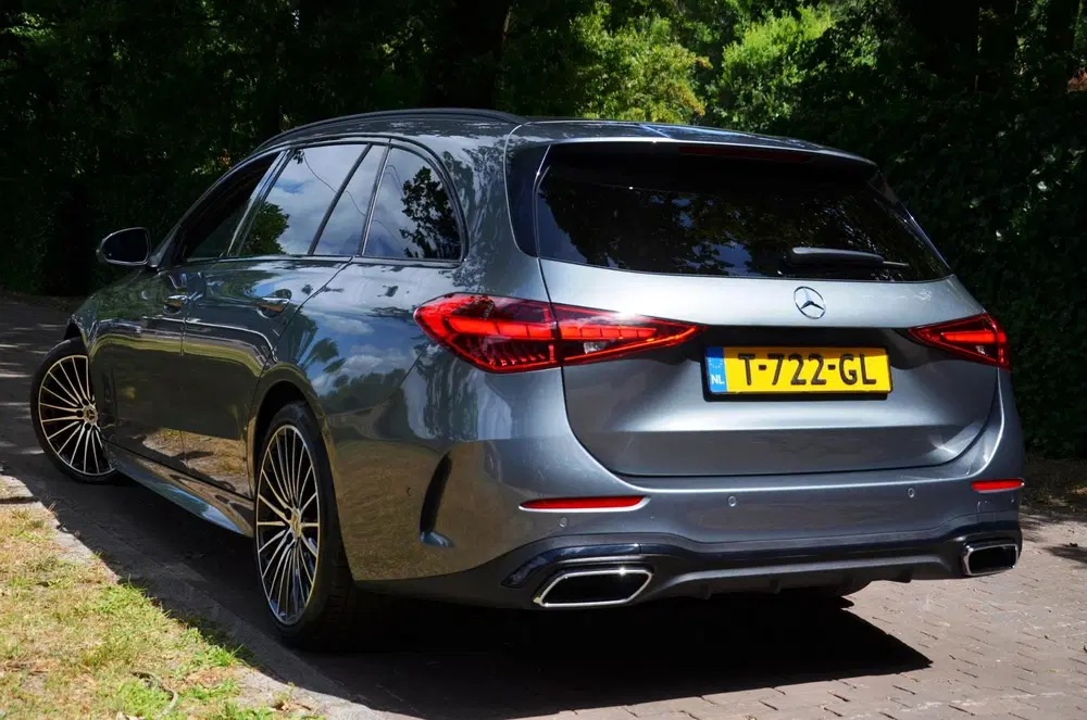 Mercedes-Benz C-Klasse 200 AMG Line Automaat uit 2023, foto 11