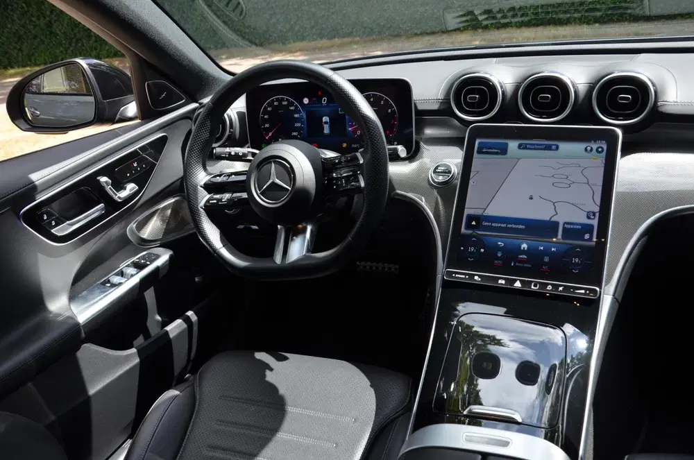 Mercedes-Benz C-Klasse 200 AMG Line Automaat uit 2023, foto 9