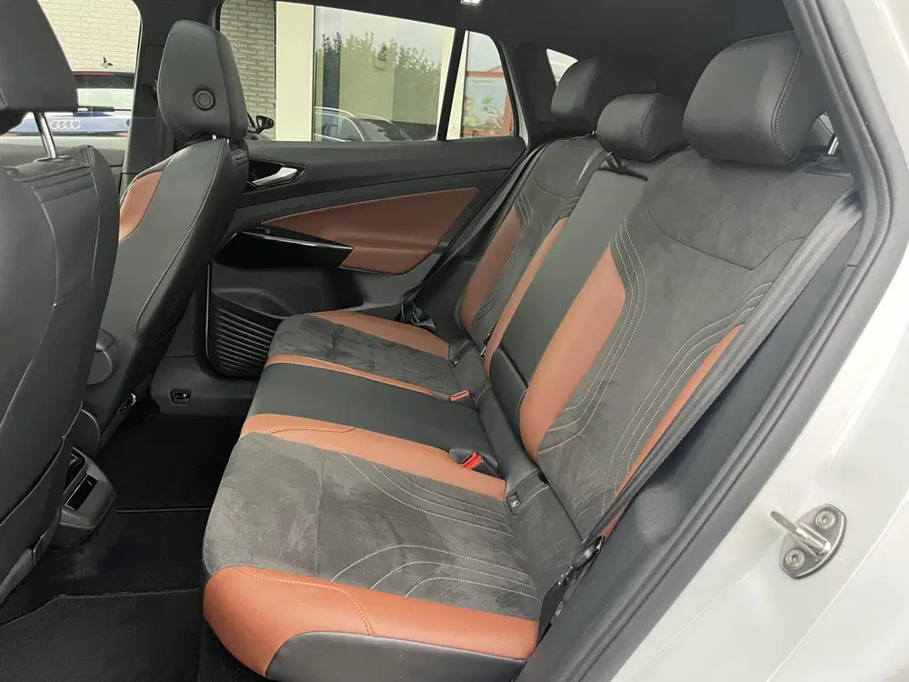 Volkswagen ID.4 204PK 77 kWh PANO+MEMORY+IQ-LED+KEYLESS+21 uit 2022, foto 14