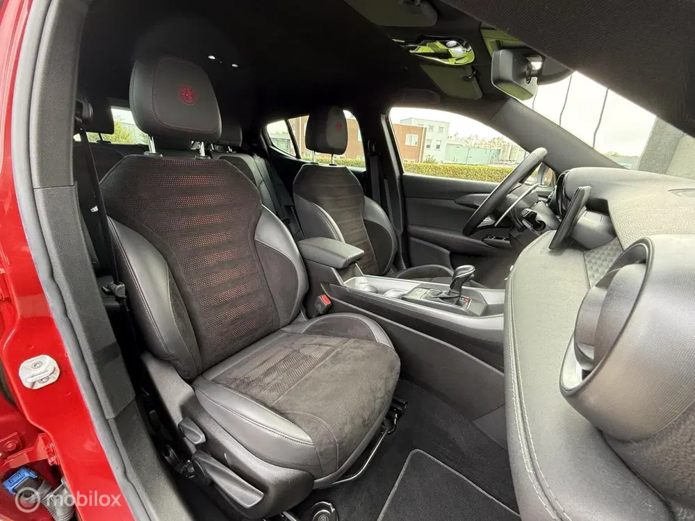 Alfa Romeo Tonale 1.5 T Hybrid Speciale Veloce Carplay uit 2023, foto 6